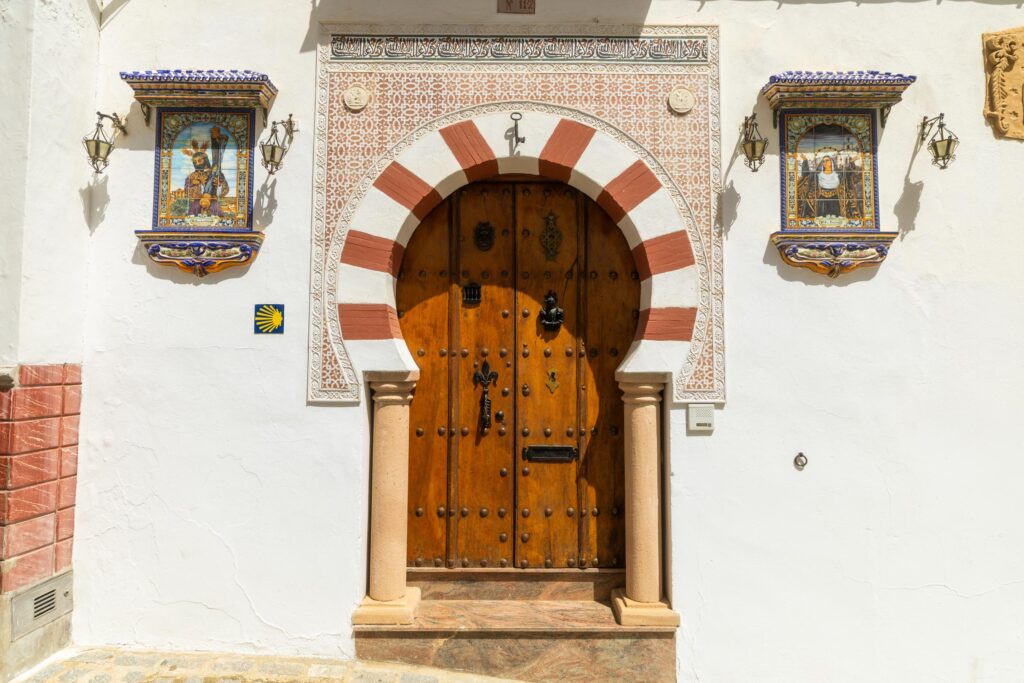 Centre historique de Setenil de las Bodegas
