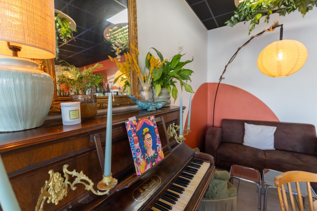 Café des Lumières à Montbrison, coffee shop et brunch dans le Forez