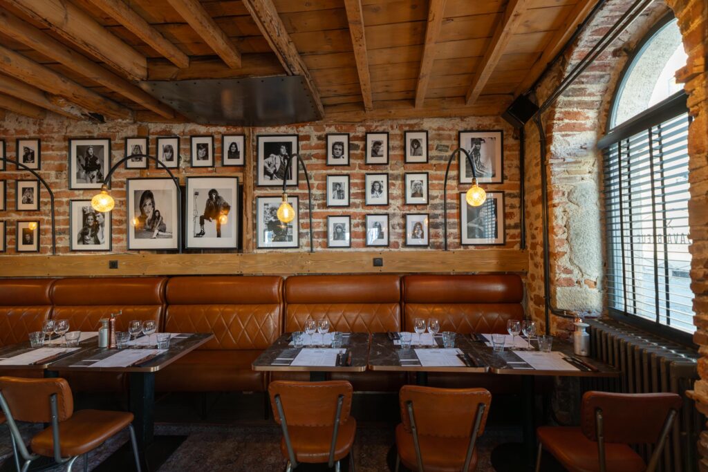 La Java Bleue à Montbrison, restaurant au décor rétro dans le Forez