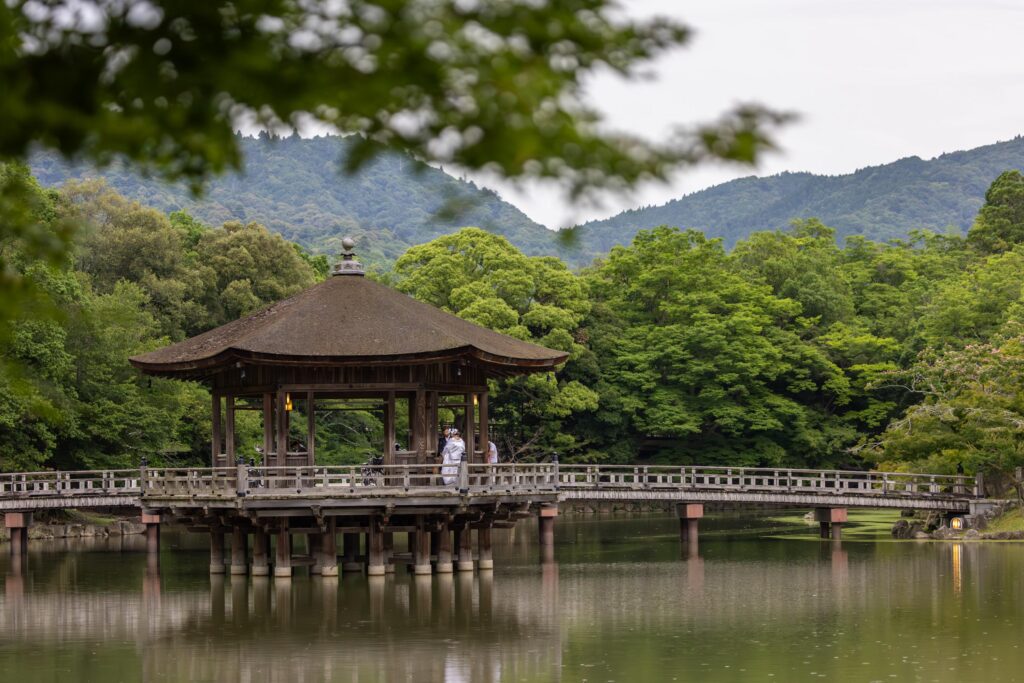 Pavillon Ukimido dans le parc de Nara