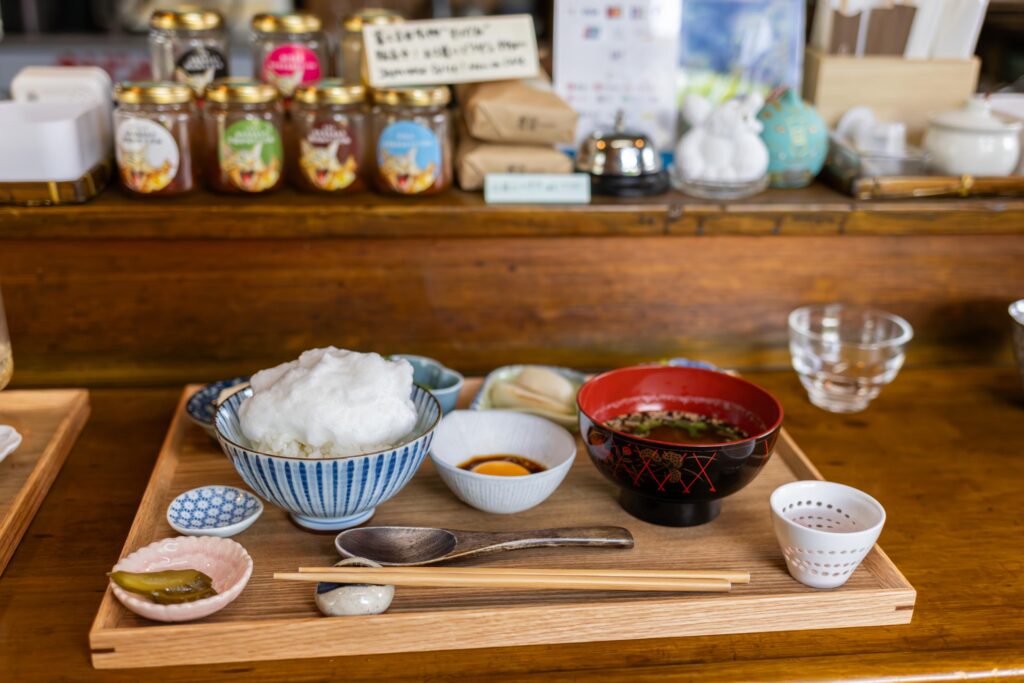Petit-déjeuner japonais à Fujiyoshida