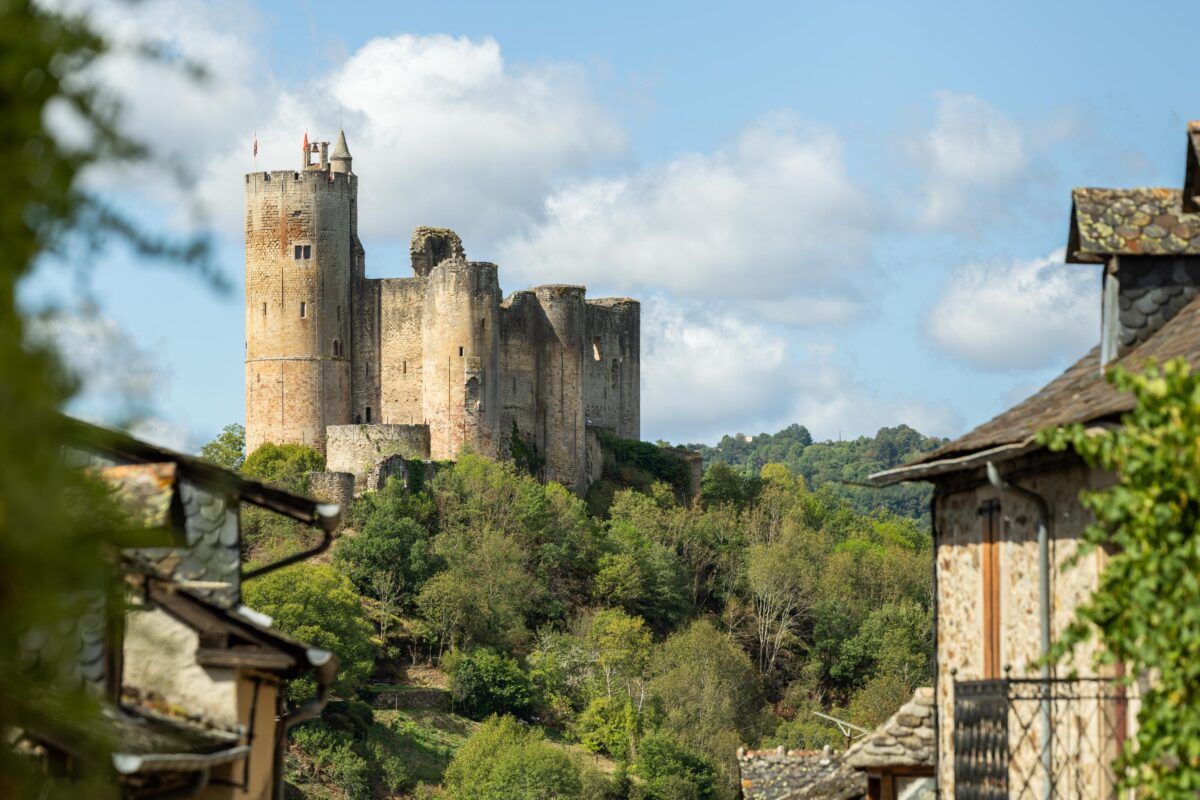 De Villefranche-de-Rouergue à Najac : explorer les Bastides et Gorges de l’Aveyron